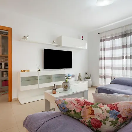 Vv Manorosa Apartment *